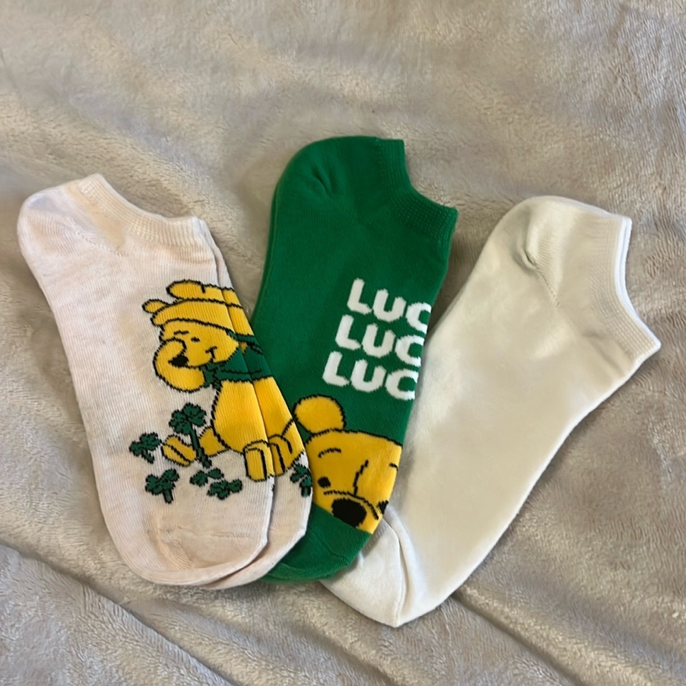 Disney Winnie the Pooh 3 pack No Show Socks St Patty’s Day